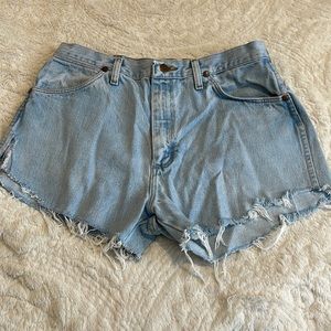 Vintage wrangler jean shorts